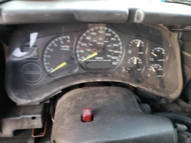 Photo 9 from auction – 2000 CHEVROLET SILVERADO with VIN 1GCEC14W9YZ232105