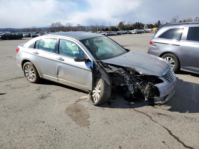 Photo 4 from auction – 2014 CHRYSLER 200 LIMITE with VIN 1C3CCBCG5EN198243