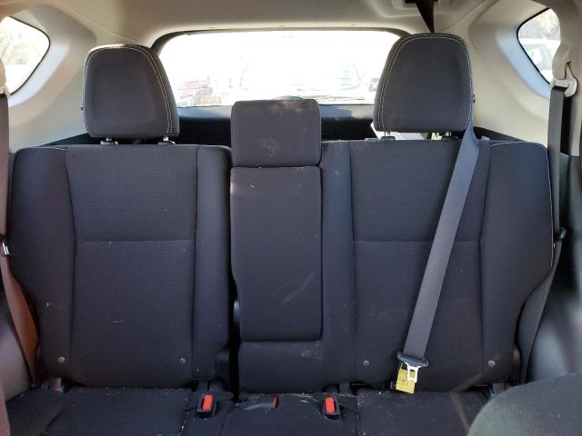 Photo 10 from auction – 2017 TOYOTA RAV4 XLE with VIN JTMRFREVXHD208518