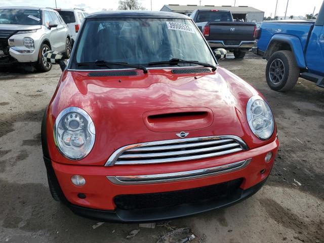 Photo 5 from auction – 2005 MINI COOPER S with VIN WMWRE33565TG98220