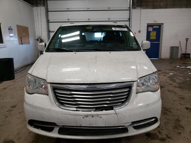 Photo 5 from auction – 2015 CHRYSLER TOWN & COU with VIN 2C4RC1BG7FR638095