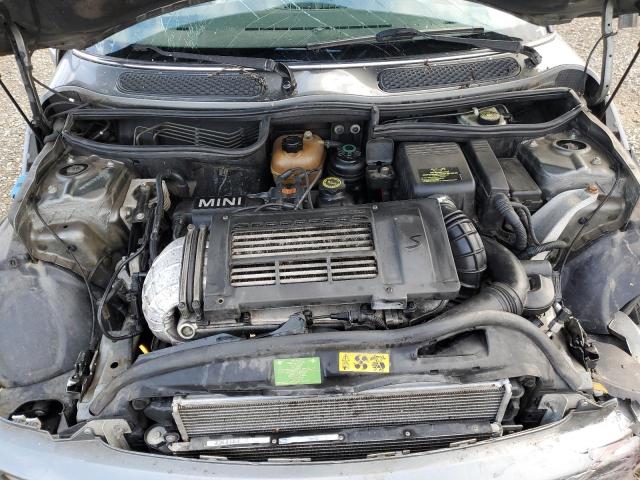 Photo 11 from auction – 2004 MINI COOPER S with VIN WMWRE33434TD74387