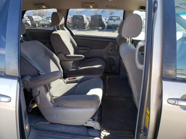 Photo 11 from auction – 2004 TOYOTA SIENNA CE with VIN 5TDZA23C74S163088