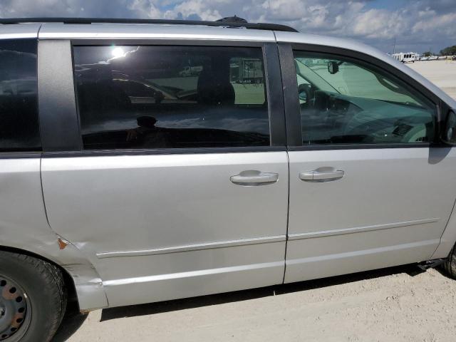 Photo 11 from auction – 2009 DODGE GRAND CARA with VIN 2D8HN44E99R505850