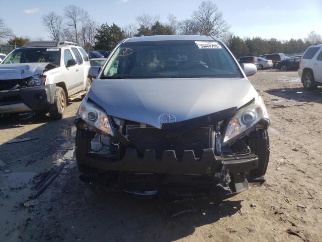 Photo 5 from auction – 2017 TOYOTA SIENNA LE with VIN 5TDKZ3DC3HS847544