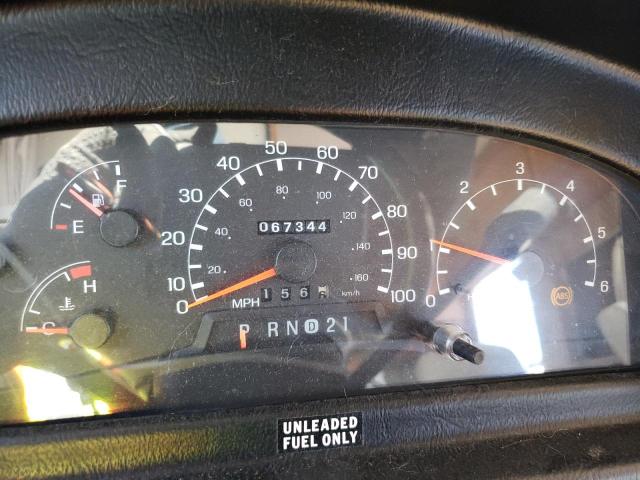 Photo 8 from auction – 2000 FORD RV with VIN 1FCNF53S0Y0A09226