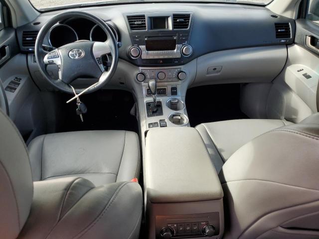 Photo 8 from auction – 2011 TOYOTA HIGHLANDER with VIN 5TDBK3EH2BS071803
