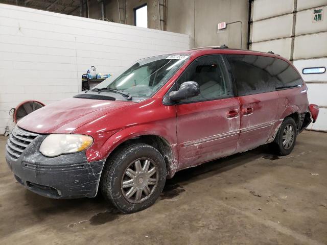 CHRYSLER TOWN & COU 2005 with VIN 2C8GP64L65R190450 - Photo from auction