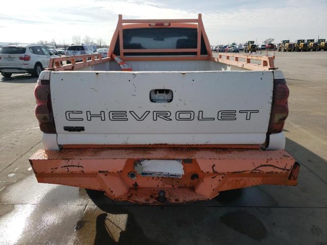 Photo 6 from auction – 2003 CHEVROLET SILVERADO with VIN 1GCHC29UX3E195351