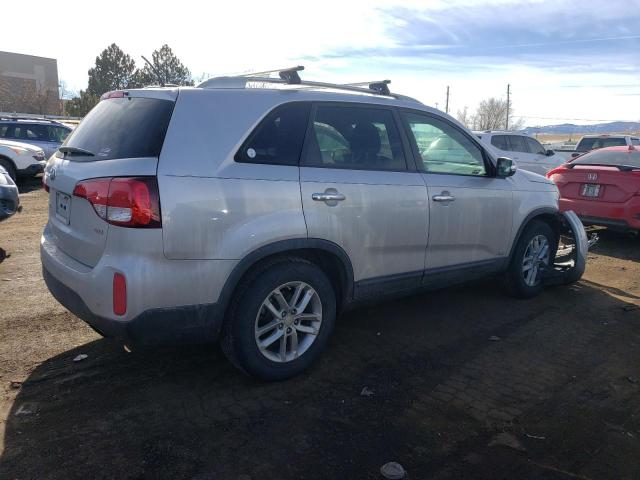 Photo 3 from auction – 2015 KIA SORENTO LX with VIN 5XYKTCA60FG584181