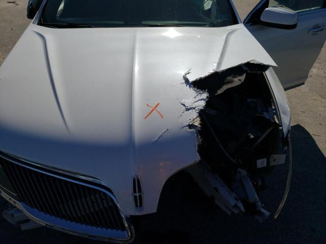 Photo 12 from auction – 2015 LINCOLN MKS with VIN 1LNHL9FT0FG600903