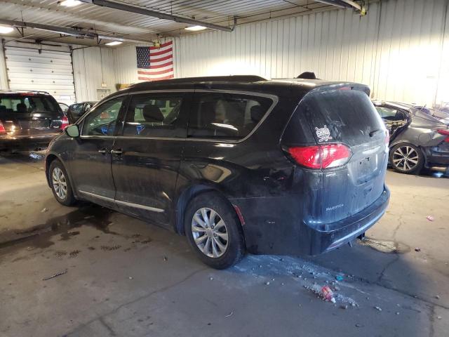 Photo 2 from auction – 2017 CHRYSLER PACIFICA T with VIN 2C4RC1BG1HR821317