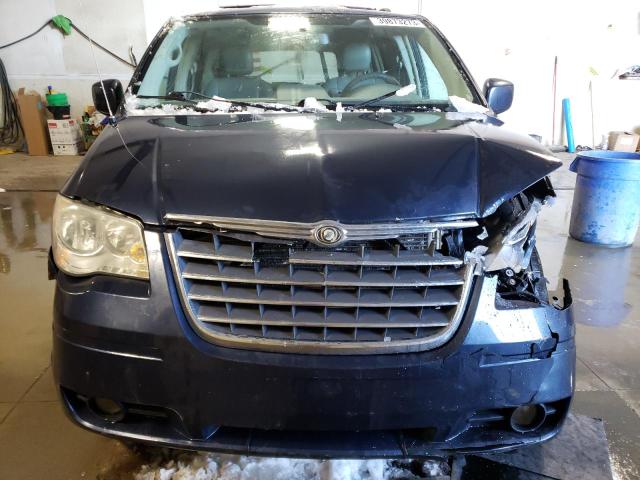 Photo 5 from auction – 2008 CHRYSLER TOWN & COU with VIN 2A8HR54PX8R825891