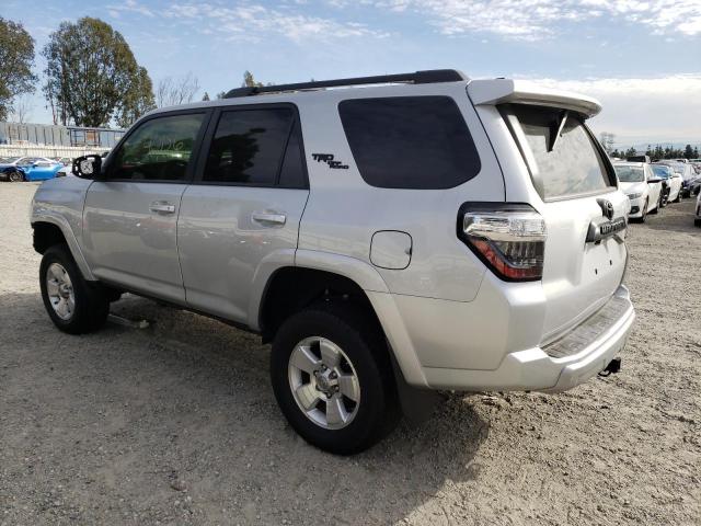 Photo 2 from auction – 2020 TOYOTA 4RUNNER SR with VIN JTEBU5JR2L5824348