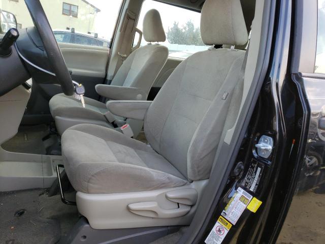 Photo 7 from auction – 2017 TOYOTA SIENNA with VIN 5TDZZ3DC2HS851700