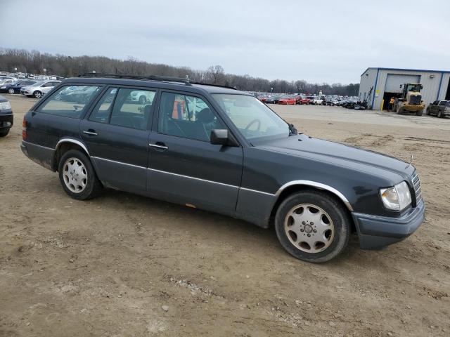 Photo 4 from auction – 1995 MERCEDES-BENZ E 320 with VIN WDBEA92E4SF307721