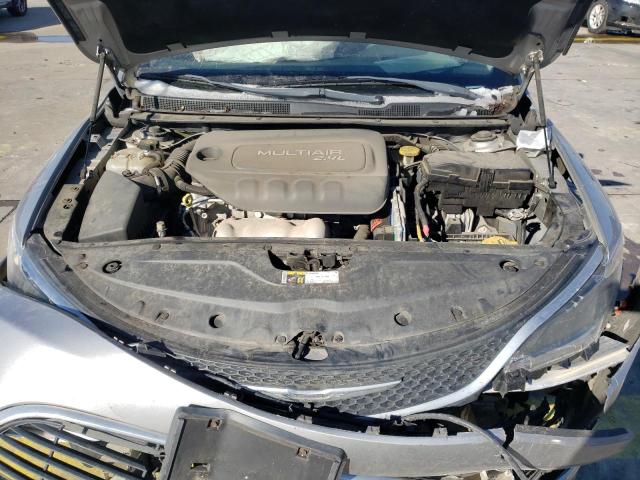 Photo 11 from auction – 2015 CHRYSLER 200 LIMITE with VIN 1C3CCCAB8FN584573