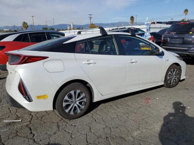 Photo 3 from auction – 2022 TOYOTA PRIUS PRIM with VIN JTDKAMFP5N3221715