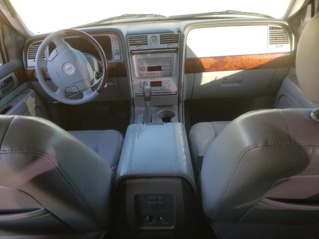 Photo 8 from auction – 2004 LINCOLN NAVIGATOR with VIN 5LMFU27R04LJ40934