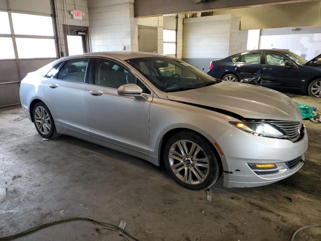 Photo 4 from auction – 2016 LINCOLN MKZ with VIN 3LN6L2G95GR626781