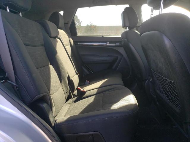 Photo 11 from auction – 2015 KIA SORENTO LX with VIN 5XYKTCA60FG584181