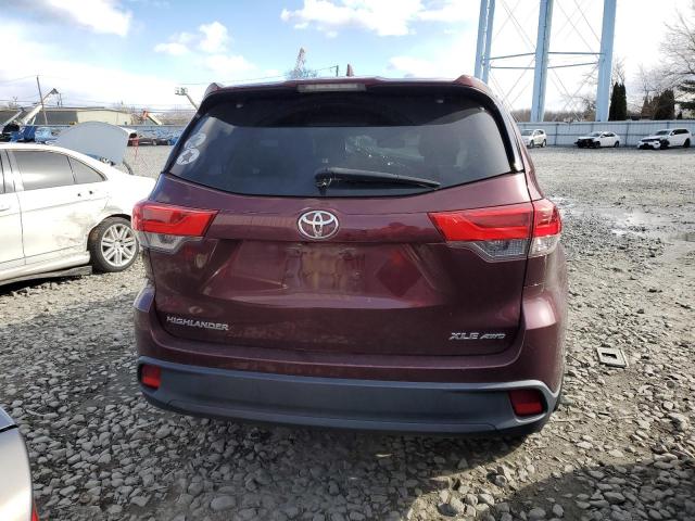Photo 6 from auction – 2018 TOYOTA HIGHLANDER with VIN 5TDJZRFH0JS889019