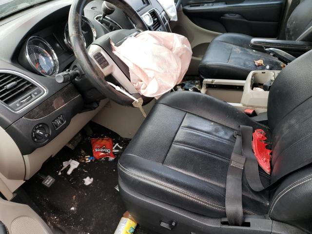Photo 7 from auction – 2015 CHRYSLER TOWN & COU with VIN 2C4RC1BG2FR715889