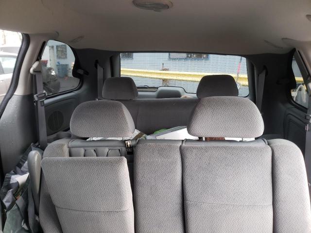 Photo 10 from auction – 2006 CHRYSLER TOWN & COU with VIN 1A4GP45RX6B528094