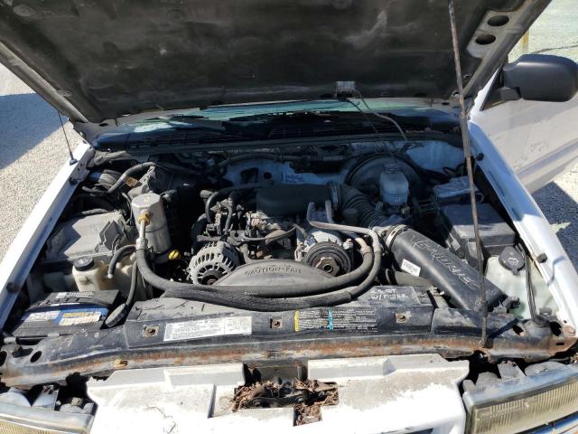 Photo 12 from auction – 2004 CHEVROLET BLAZER with VIN 1GNCS13X14K146981