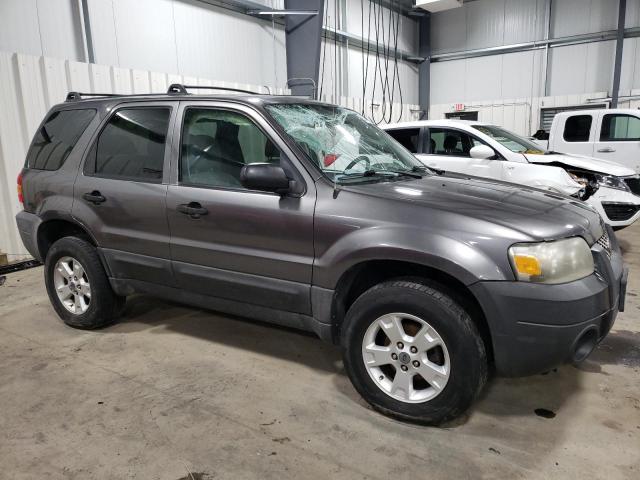 Photo 4 from auction – 2005 FORD ESCAPE XLT with VIN 1FMCU03115KA16978