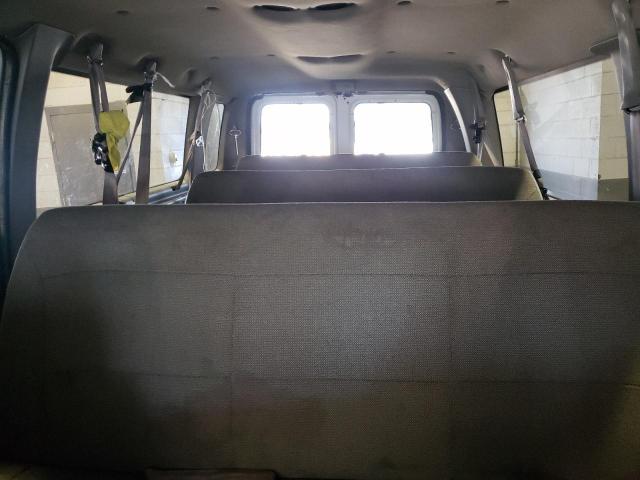 Photo 10 from auction – 2001 FORD ECONOLINE with VIN 1FBSS31L01HB20787