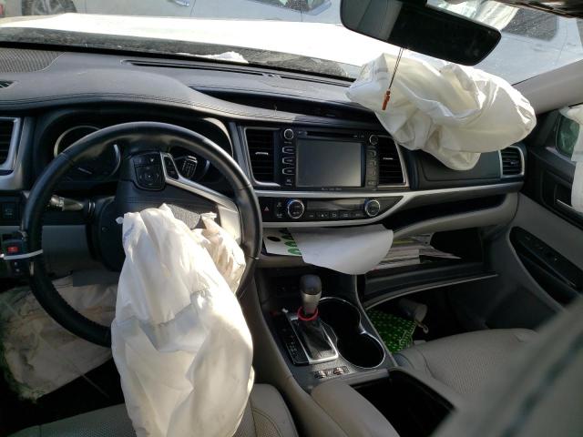 Photo 8 from auction – 2018 TOYOTA HIGHLANDER with VIN 5TDDZRFHXJS490325