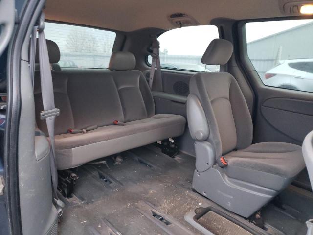 Photo 11 from auction – 2004 DODGE GRAND CARA with VIN 2D4GP44LX4R572178