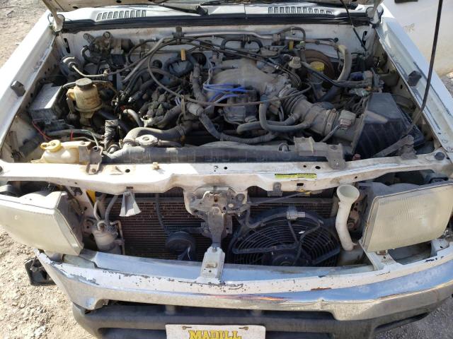 Photo 11 from auction – 2000 NISSAN FRONTIER C with VIN 1N6ED27Y6YC329813