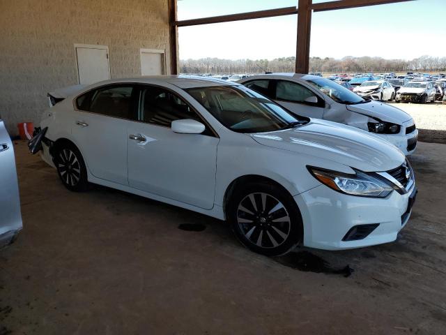 Photo 4 from auction – 2018 NISSAN ALTIMA 2.5 with VIN 1N4AL3AP3JC143071