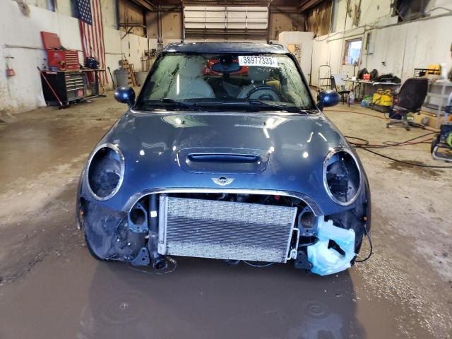 صورة رقم 5 من المزاد - 2010 MINI COOPER S C مع VIN WMWMM3C50ATP75684