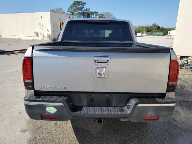 Photo 6 from auction – 2017 HONDA RIDGELINE with VIN 5FPYK2F68HB006458