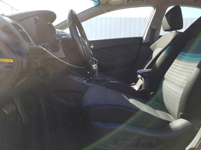 Photo 7 from auction – 2017 KIA FORTE LX with VIN 3KPFL4A72HE095023