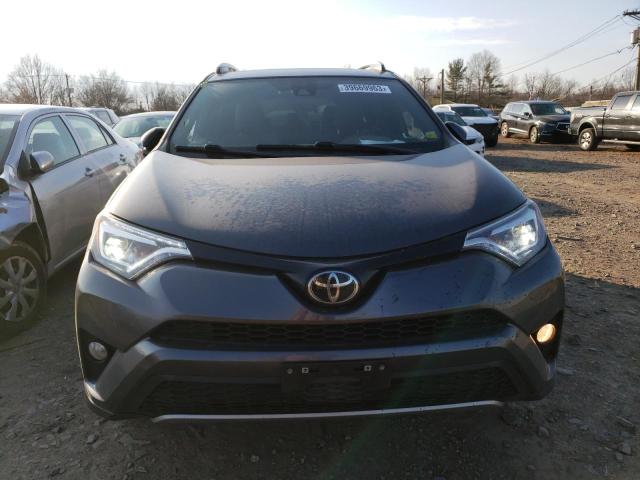 Photo 5 from auction – 2018 TOYOTA RAV4 SE with VIN JTMJFREV4JD239878