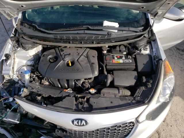Photo 11 from auction – 2016 KIA FORTE LX with VIN KNAFK4A68G5614609