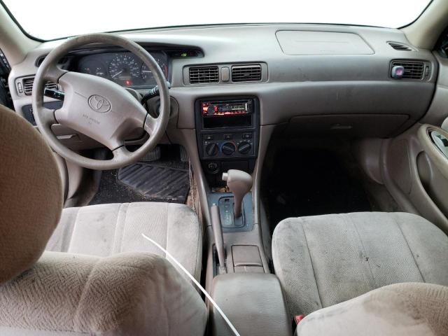 Photo 8 from auction – 2000 TOYOTA CAMRY CE with VIN 4T1BG22K3YU730080