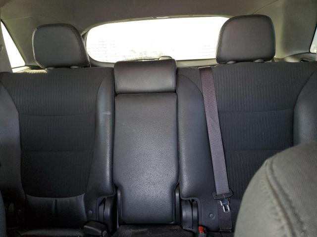 Photo 10 from auction – 2011 KIA SORENTO EX with VIN 5XYKUDA26BG040763