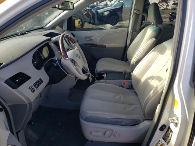 Photo 7 from auction – 2011 TOYOTA SIENNA XLE with VIN 5TDYK3DC2BS004716
