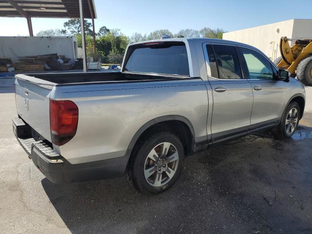 Photo 3 from auction – 2017 HONDA RIDGELINE with VIN 5FPYK2F68HB006458