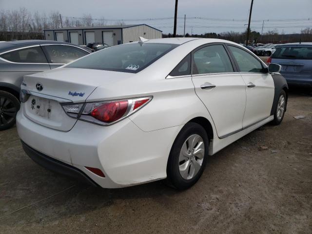 Photo 3 from auction – 2013 HYUNDAI SONATA HYB with VIN KMHEC4A46DA095732