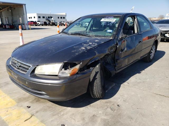 TOYOTA CAMRY CE 2000 with VIN 4T1BG22K9YU617458 - Photo from auction