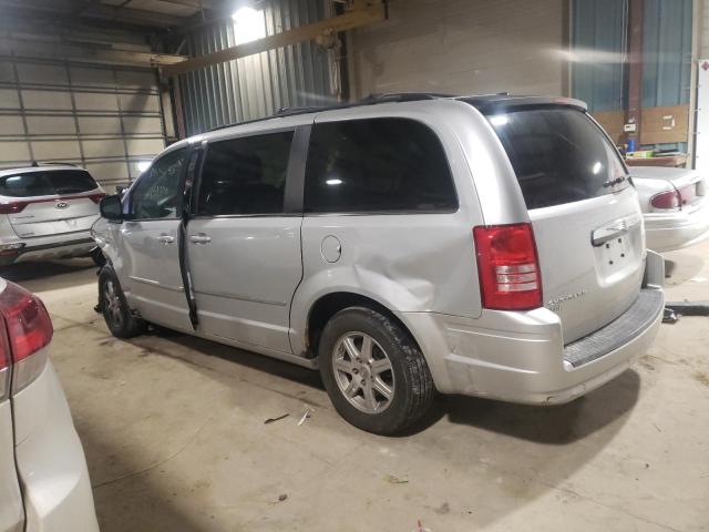 Photo 2 from auction – 2010 CHRYSLER TOWN & COU with VIN 2A4RR8DX6AR398612