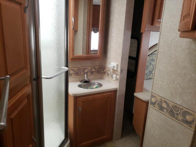 Photo 6 from auction – 2007 CHEVROLET C5500 C5U0 with VIN 1GBE5U1977F425447