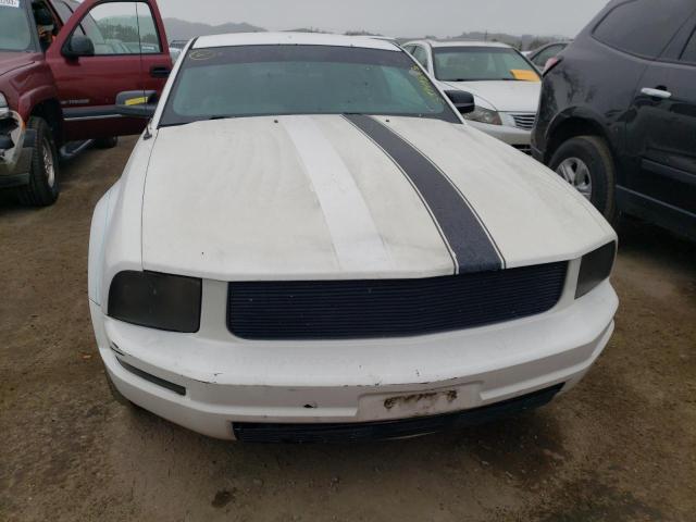 Photo 5 from auction – 2005 FORD MUSTANG with VIN 1ZVFT80N355144175