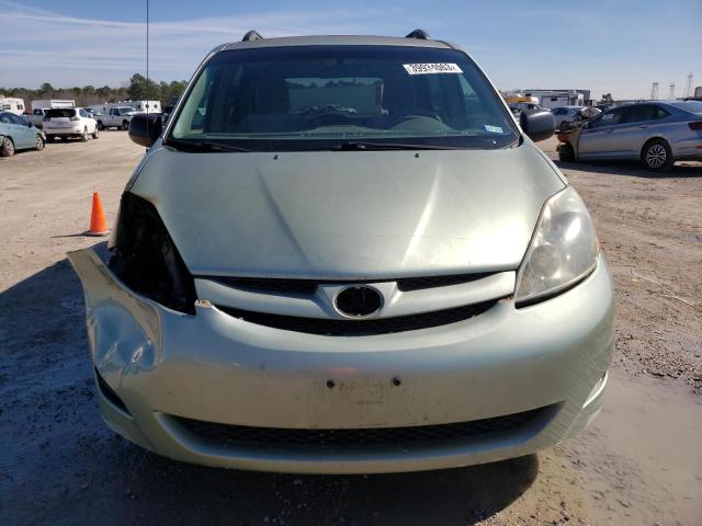 Photo 5 from auction – 2010 TOYOTA SIENNA CE with VIN 5TDKK4CC6AS299458